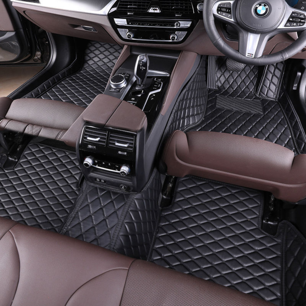 Tapis de voiture sur mesure à motif matelassé en losanges