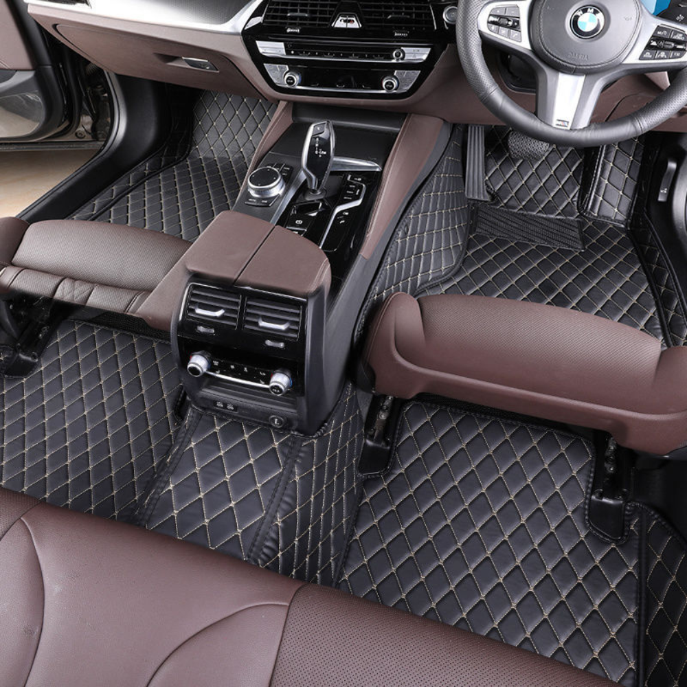 Tapis de voiture sur mesure à motif matelassé en losanges