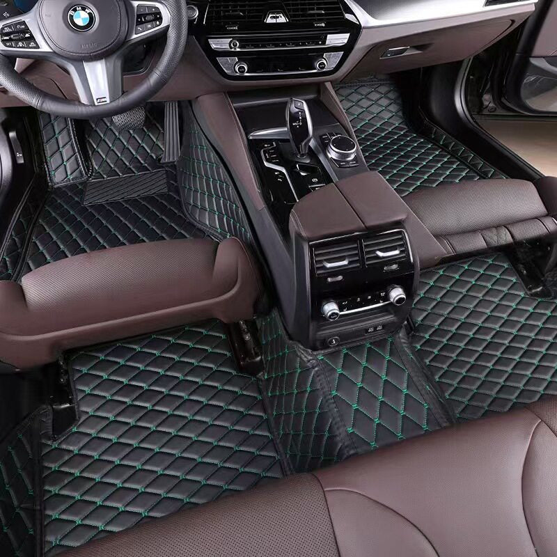 Tapis de Voiture Sur-Mesure en Cuir Diamant - Surpiqûres Vertes