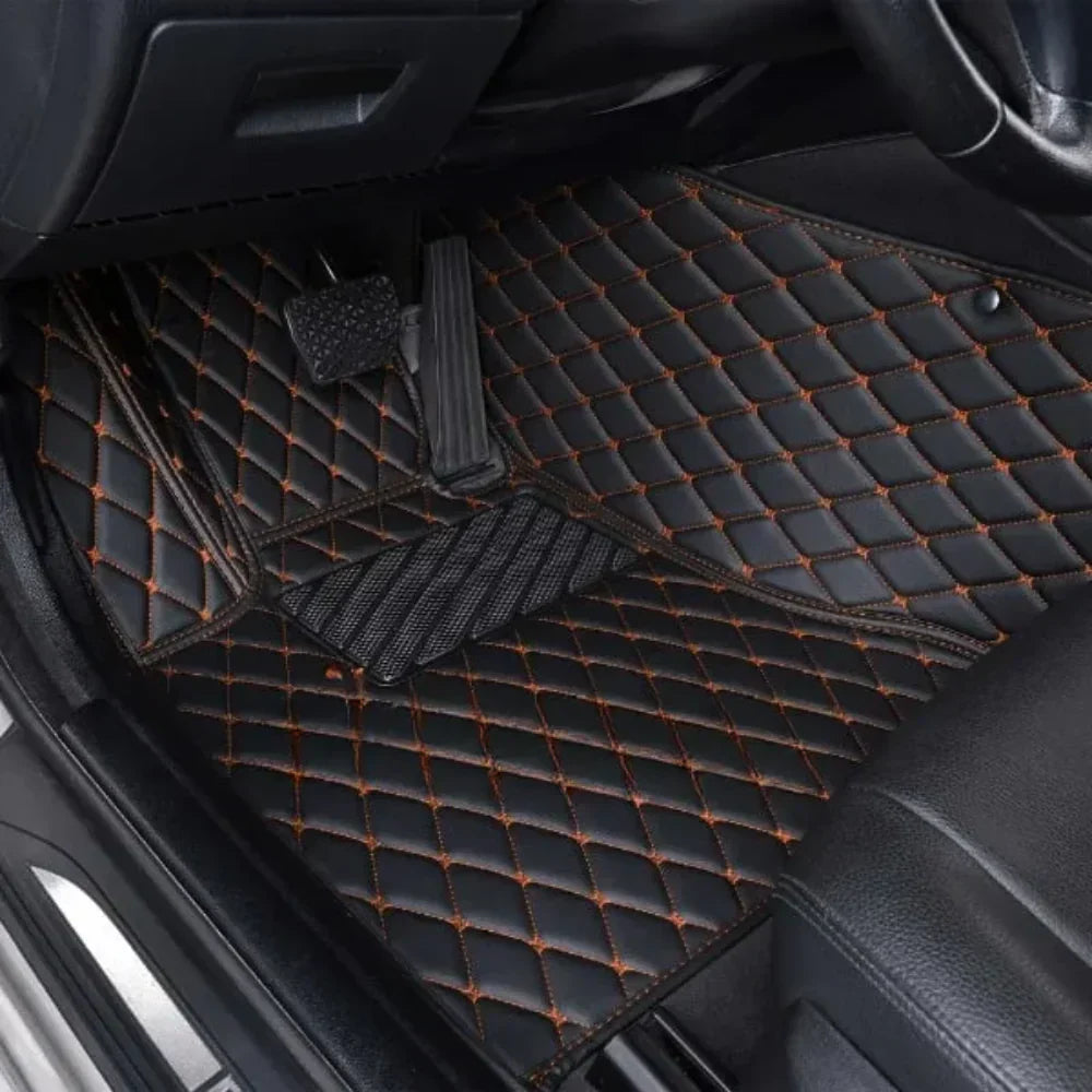 Tapis de Voiture Sur-Mesure en Cuir Diamant - Noir & Orange Luxe